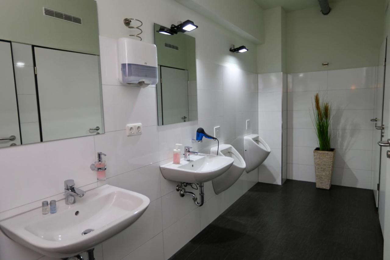 K&M Hostel ฮัมบูร์ก ภายนอก รูปภาพ